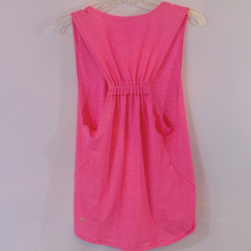 lululemon Womens Tank top,ruched back m/L no tags, w/flaws - Picture 2 of 5